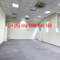 Chủ nhà chothuê 82m2 tại nhà VP 9 tầng số11 TháiHà. Giá 17 triệu/tháng