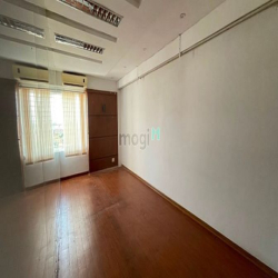 Văn phòng 90m2, giá chỉ 15triệu/tháng, Gần sân bay, ngay trung tâm thà