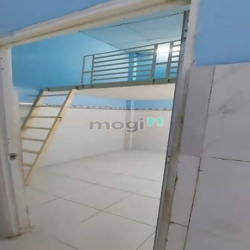 Cần tiền bán gấp nhà cấp 4 hẻm 160 Nguyễn Văn Quỳ, Phú Thuận, Quận 7