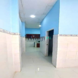 Cần tiền bán gấp nhà cấp 4 hẻm 160 Nguyễn Văn Quỳ, Phú Thuận, Quận 7