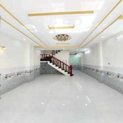 Bán gấp nhà hẻm 5m thông, kế bên chợ HT, 43m2, 2 tầng , 3PN, chỉ 3.6ty