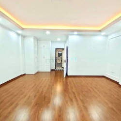 Cho thuê nhà Nguyễn Thị Định, Dt90m X4T lô góc, 38tr/th