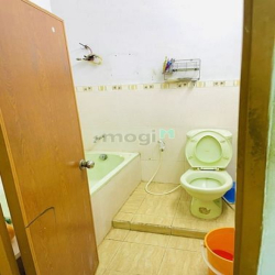 Bán gấp nhà hẻm 5m thông, kế bên chợ HT, 43m2, 2 tầng , 3PN, chỉ 3.6ty