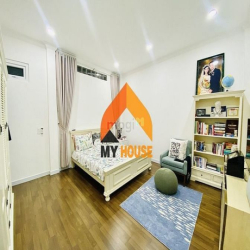 Thảo Điền Villa Mini Siêu Xinh 3Phòng FULL Nội Thất Hiện Đại Chỉ 25Tr