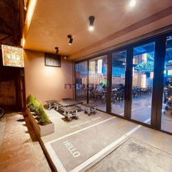 Sang nhượng quán nhậu phố LA THÀNH, 85m2 x 2 tầng, MT 8m