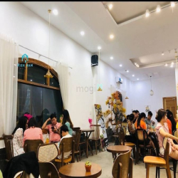 Sang quán trà sữa ngang 8m vị trí đẹp đường Phan Trung 8m x 32m