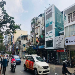 Bán nhà GÓC 2MT 453 Nguyễn Đình Chiểu, Quận 3. DT: 3x13m, 1 trệt 2 lầu