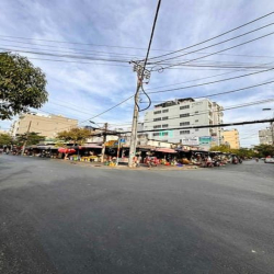 Nhà mặt tiền đường Lý Phục man, Quận 7. 6*30, 23 tỷ.