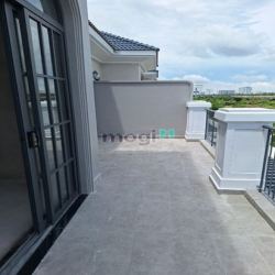 Biệt Thự View Sông PALM MARINA Quận 9 DT 10m x 25m Giá Tốt Thị Trường.