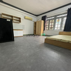 ? Studio bancon cửa sổ lớn & full nội thất Phạm Thế Hiển Quận 8