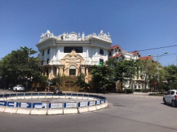 Cho Thuê nhà MP Lê Duẩn - Hoàn Kiếm, cực vip, DT 500m2, 5T, MT2, 450tr