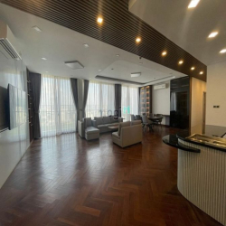 Bán Penhouse M6 Midtown, DT 247m2, 4PN, 5WC, 1PLV, NTDT, giá 26 tỷ