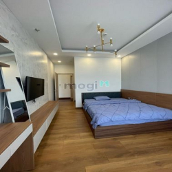 Bán Penhouse M6 Midtown, DT 247m2, 4PN, 5WC, 1PLV, NTDT, giá 26 tỷ