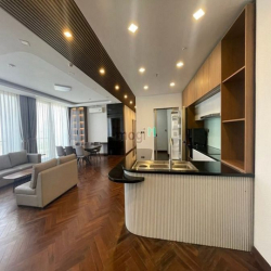 Bán Penhouse M6 Midtown, DT 247m2, 4PN, 5WC, 1PLV, NTDT, giá 26 tỷ