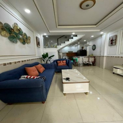 Cho thuê nhà hẻm xe hơi, 3 phòng ngủ mới đẹp giá chỉ 13 triệu