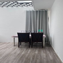 Cho thuê Penhouse 1PN cửa sổ thoáng mát Đ.Nguyễn Cửu Vân, Q.Bình Thanh