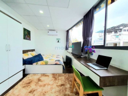 Penthouse Nguyễn Trãi Q1 - có ban công full nội thất có máy giặt riêng