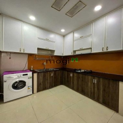 Cho thuê nhà hẻm xe hơi, 3 phòng ngủ mới đẹp giá chỉ 13 triệu