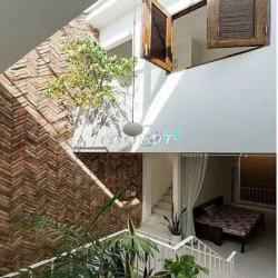 Chủ ngộp bán gấp nhà đường Thất Sơn, P. 15, Quận 10,dt:96m2/Giá 2tỷ550