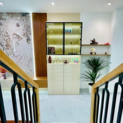 Bán nhà đẹp Full nội thất, gần MT Nguyễn Thái Sơn P5, 50m2, 6.350 tỷ