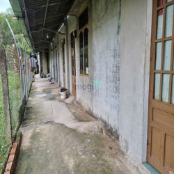 Bán gấp dãy trọ có 1 căn nhà và 8 phòng trọ đang cho thuê full