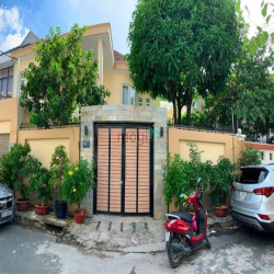 Cho Thuê Villa Khu An Ninh Trần Não, Bình An Sân Rộng 4 Phòng Quận 2