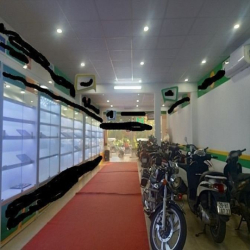 Cho thuê nhà mặt phố ĐƯỜNG LÁNG, DT 120m2x2 tầng, MT 6m, Giá 90tr