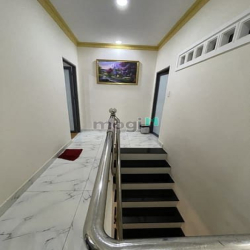 Bán nhà Nguyễn bặc ngay chợ phạm văn Hai