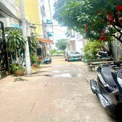 Nhà hẻm xe hơi, cạnh Viettinbank Phan Huy Ích, 3.75 tỷ