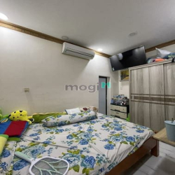 Bán nhà Nguyễn bặc ngay chợ phạm văn Hai