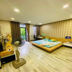 Nhà siêu đẹp, bán Nhà Sông Giồng DT119m2 giá 22 tỷ , SHR, alo em Nhi