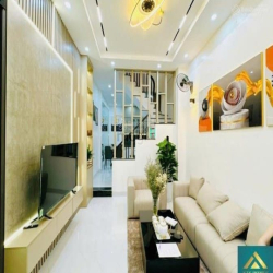 Bán Nhà Đẹp Kim Giang - Hoàng Mai , Dt 30m x5T, Giá nhỉnh 4 tỷ , oto