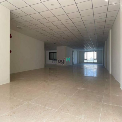 Văn phòng cho thuê tầng 3,4- DT 460m2- Lê Duẫn- Giá 80tr/tháng