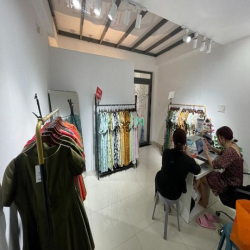 Mặt Bằng 4x25 mặt tiền Lê Văn Sĩ có phòng ngủ riêng Phù hợp làm Spa