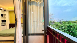 Căn Hộ 1PN Tách Bếp Thiết Kế Hiện Đại - Bếp Rộng, Ban Công Thoáng
