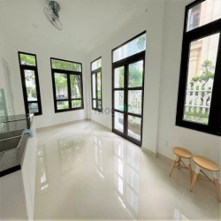 Bán Biệt thự Vinhomes Tân Cảng, 600m2, căn kế góc, sát Bến du thuyền