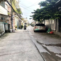 Bán nhà 4 tầng ,4 Phòng ngủ 5wc , Huỳnh Thị Hai, Quận 12