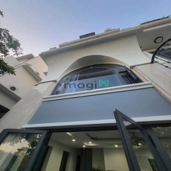 nhà đẹp Vạn Phúc, 8.7x23m, có hầm, 840m2 sàn, sổ hồng, 36.5 tỷ có tl