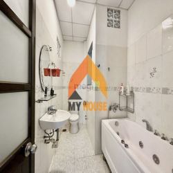 Chốt Ngay Thui Khách Ơi Nhà Trung Tâm Thảo Điền 5PN Chỉ 35Tr