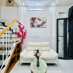 bán nhà 2ty670 còn TL ngay Vincom Plaza Phan Văn Trị, Quận Gò Vấp 1T2L