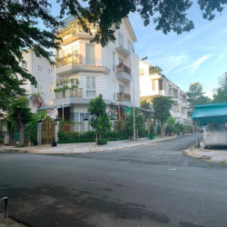 Bán Biệt Thự KDC Gia Hoà Quận9 DT 133m2 giá 16 tỷ sổ hồng alo em Nhi ạ