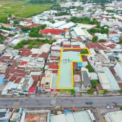 GẤP!!! Nhà bán gần 1500m2 mặt tiền đường Phạm Văn Thuận giá đầu tư