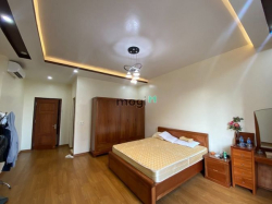 Cho thuê nhà Văn Cao full nội thất 5-7 phòng ngủ