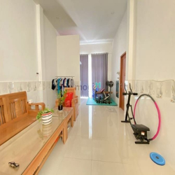 Bán nhà Đường Tân Hoà Đông - Hẻm nhựa 10m- 115m² Ngang 8M 2 Tầng BTCT