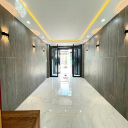 Nhà 2 MT, Thang Máy 450Kg, Đg Lê Đức Thọ, DT:4.2X16m, Lửng, 4Lầu, S/Tg