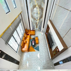 Nhà 2 MT, Thang Máy 450Kg, Đg Lê Đức Thọ, DT:4.2X16m, Lửng, 4Lầu, S/Tg