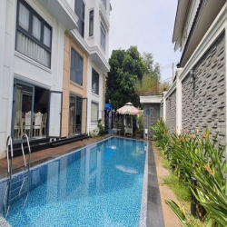 Biệt Thự Hồ Bơi 320m2 Mặt Tiền Đường, phường Linh Xuân, bán gấp 15 tỷ