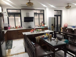 Bán nhà mặt phố Q. Đống Đa, KINH DOANH ĐỈNH CAO, ĐẸP NHẤT TUYẾN PHỐ !!