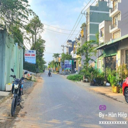 Bán đất Mặt Tiền Bưng Ông Thoàn , Phú Hữu, Q9 - DT: 132.3m2 giá 6 tỷ 3