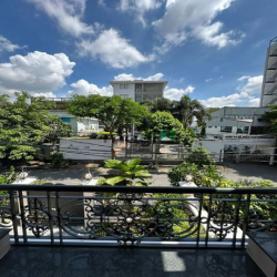 Cho thuê villa 4 phòng ngủ, full nội thất Đường 20, p. Bình An, quận 2